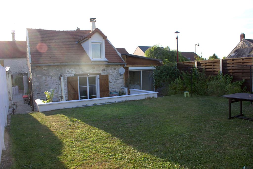 Maison indépendante LEVIGNEN 295000€ IPA IMMOBILIER Maison indépendante LEVIGNEN 295000€ IPA IMMOBILIER